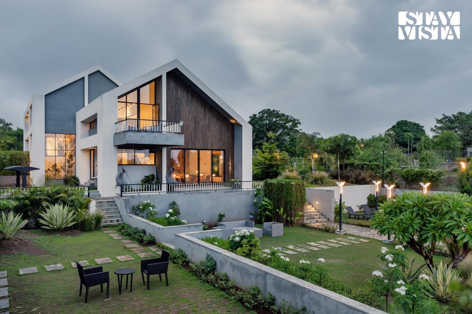 Stayvista At The Rainfield Villa With Gazebo & Lawn Nashik Exterior photo
