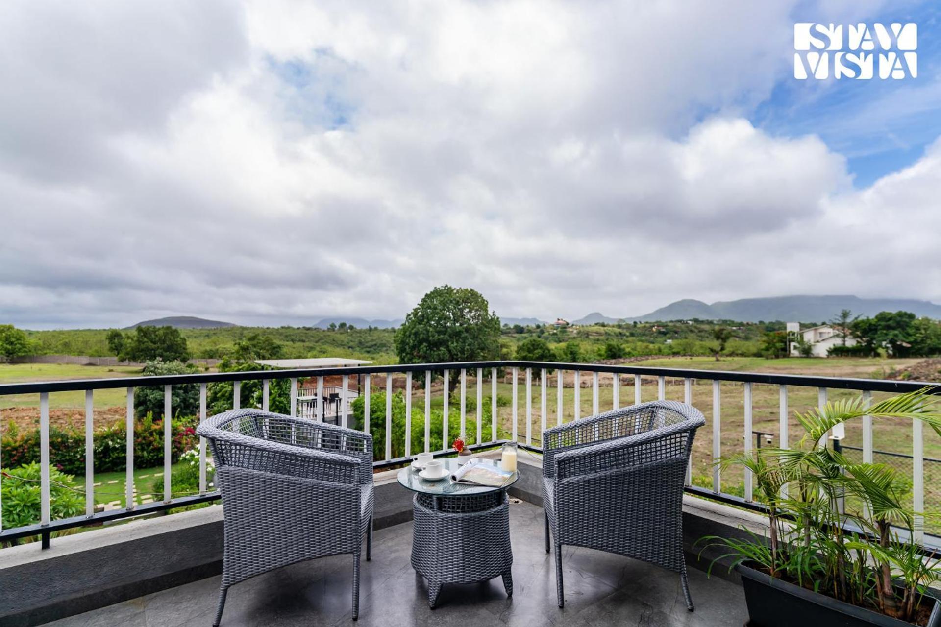 Stayvista At The Rainfield Villa With Gazebo & Lawn Nashik Exterior photo